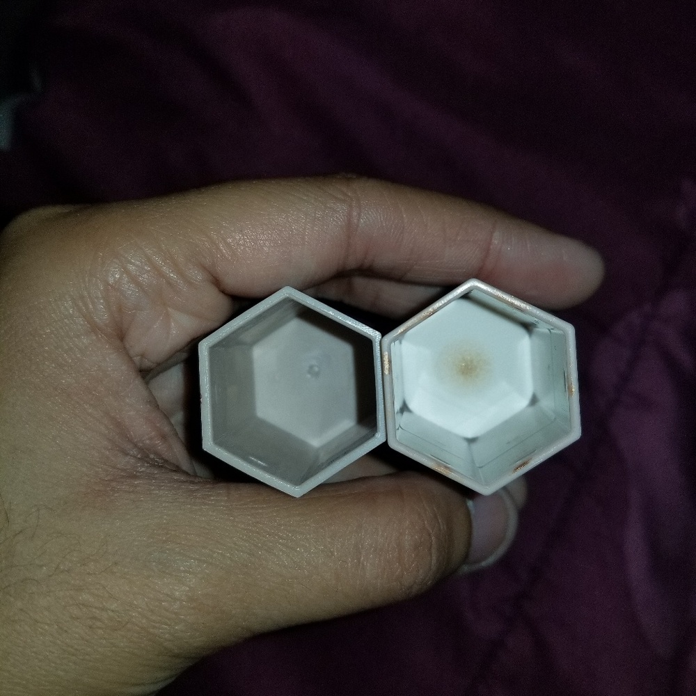 BEWARE - COUNTERFEIT FENTY BEAUTY STICKS - Picture 6 of 7